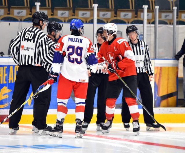 U18 - Švédsko: Švýcarsko vs Česko, 20.4.2019