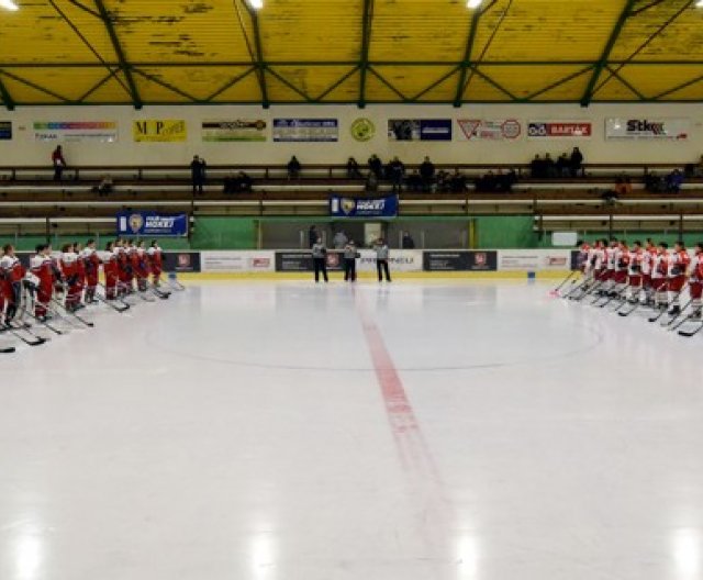 Ženy U18 - V.Popovice: Česko - Čína, 13.2.2018