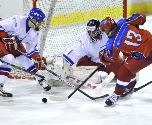 U18: Česko - Rusko, Kravaře, 18.12.2013