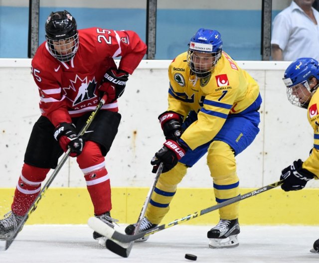 U18: CAN vs. SWE 7:3 