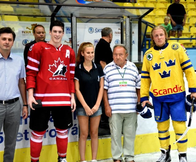 U18: CAN vs. SWE 7:3 