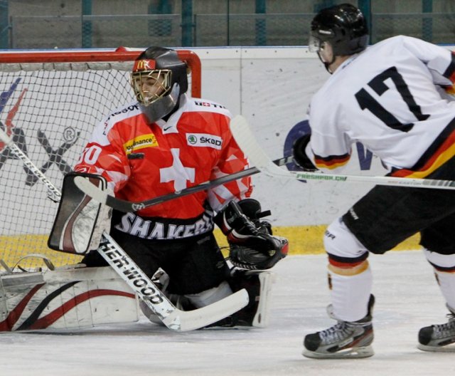 U19: Švýcarsko - Německo, Poruba, 8.2.2013