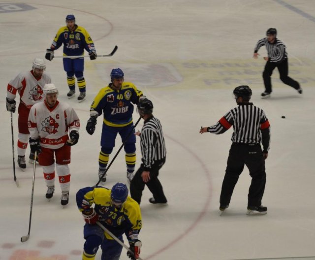 Z utkání HC Zubr Přerov – HC Slezan Opava      