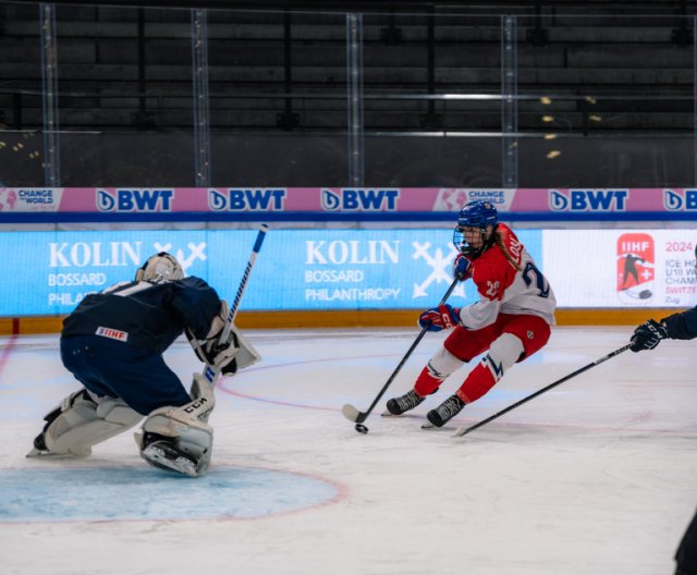 Ženy U18: Česko - Finsko, MS, 6. 1. 2024