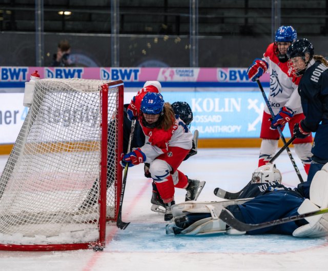 Ženy U18: Česko - Finsko, MS, 6. 1. 2024