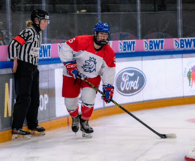 Ženy U18: Česko - Finsko, MS, 6. 1. 2024