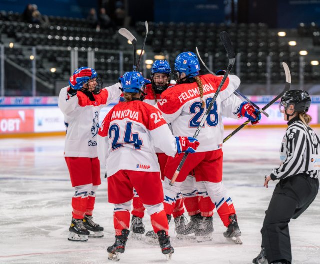 Ženy U18: Česko - Německo, MS, 9. 1. 2024