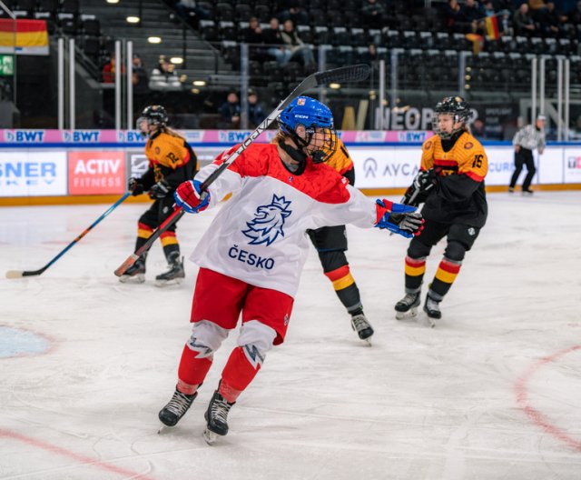 Ženy U18: Česko - Německo, MS, 9. 1. 2024