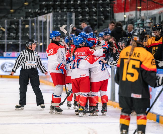 Ženy U18: Česko - Německo, MS, 9. 1. 2024