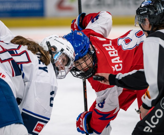 Ženy U18: Česko - USA, příprava před MS, 4. 1. 2024