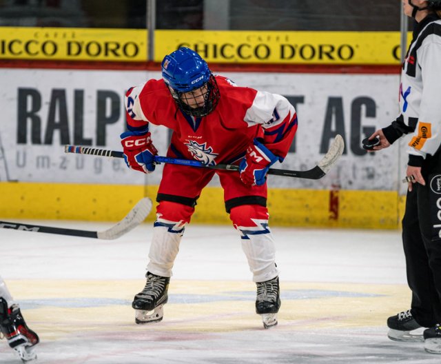 Ženy U18: Česko - USA, příprava před MS, 4. 1. 2024